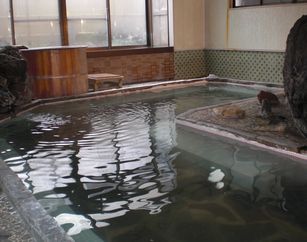 『梅ヶ島温泉ホテル梅薫楼』日帰り入浴（入浴のみ）+タオル